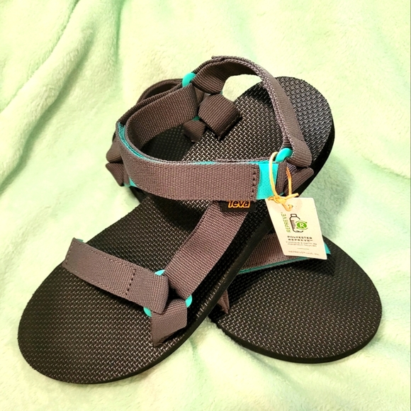 Teva - Picture 1 of 4